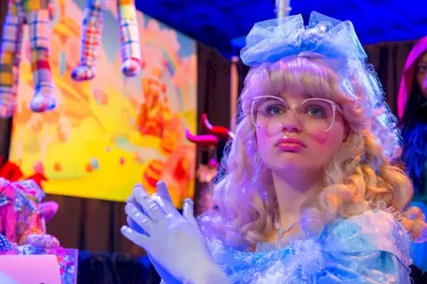 Blue, Light, Fun, Pink, Purple, Lighting, Event, Performance, Costume, Magenta,