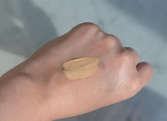 swatch of ysl touche eclat brightening pen