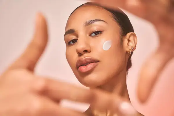 Model wearing face cream