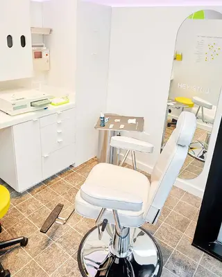 Piercing station at Studs in Century City