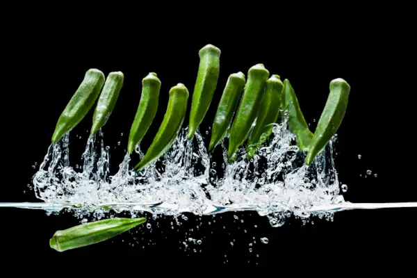 Okra jump out from water.