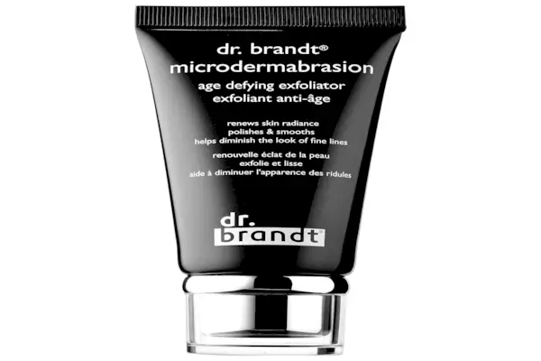 Exfoliant anti-âge par microdermabrasion