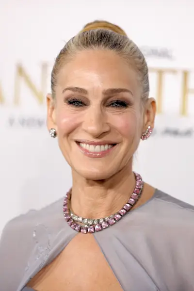 Sådan får Sarah Jessica Parker, 57, den åh-så-glødende hud: Hendes yndlingshudplejeprodukter til $30