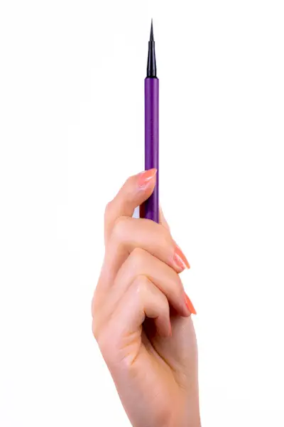 Eine ehrliche Rezension der Beauty-Redaktion von Meltyourmakeup.com über Only1 Clean Cosmetics