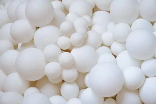 4 motivi per cui continui ad avere un brufolo nello stesso punto esatto