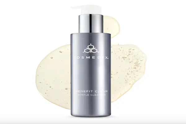 Demi Moore, 62, bruker disse hudpleieproduktene til under $ 50 for Golden Globes-gløden hennes