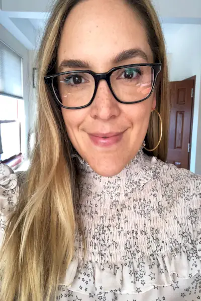 Óculos, cabelo, rosto, óculos, sobrancelha, lábios, penteado, loiro, cabeça, testa,