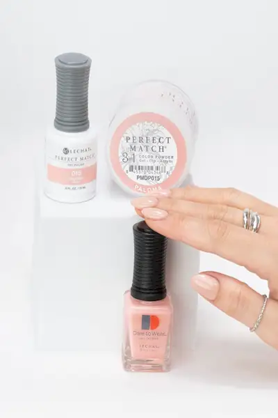 Micro French Manicure er den minimalistiske negletrend, der er så let at mestre