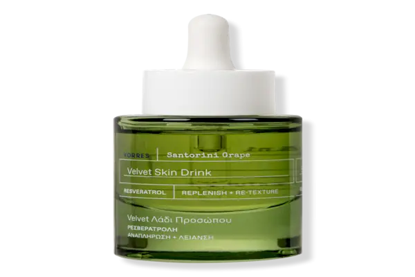 Cómo utilizar aceite de semilla de uva en la piel, según los expertos