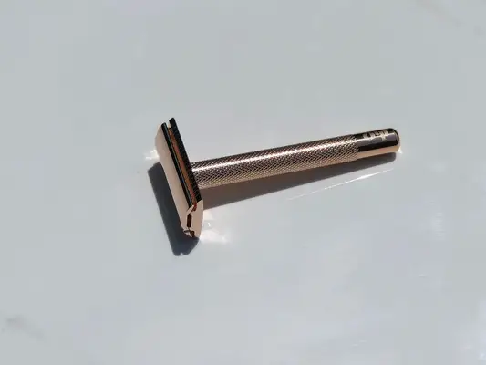 Oui the People Rose Gold Sensitive Skin Razor