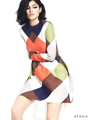 kylie jenner short hair