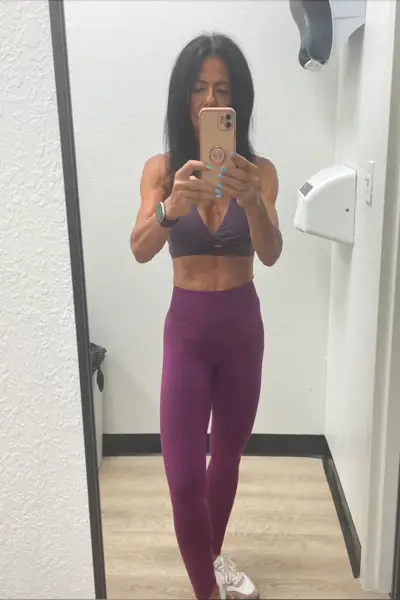 'Come mi sono allenato per una gara di bodybuilding a 50 anni e sono rimasto più forte che mai a 63 anni'