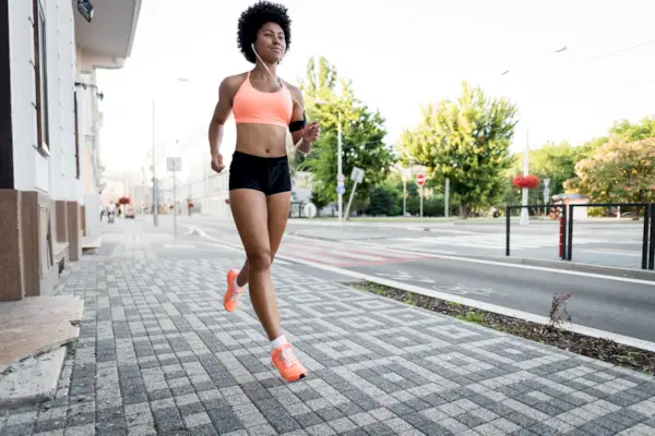 En træner forklarer, hvad cardio i virkeligheden er, og hvilke træningspas, der er nok til at tælle dit hjerte