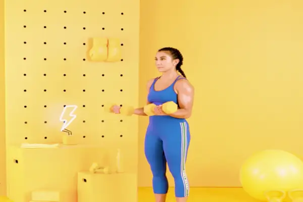 Comment faire un rebond des triceps pour des bras sérieusement toniques