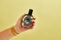 A bottle of Diptyque Philosykos