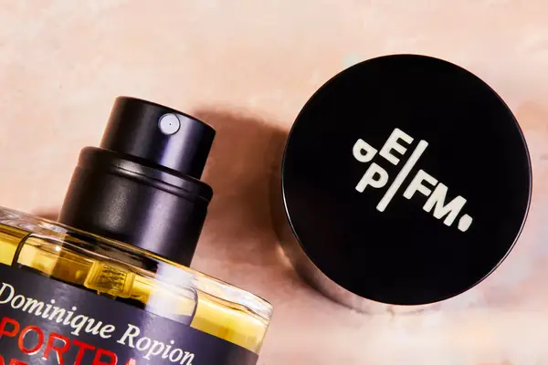 The top of a bottle of FrÃ©dÃ©ric Malle Portrait of a Lady