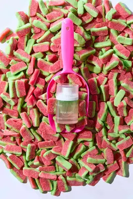 A scoop of candy with Snif Swede Tooth.