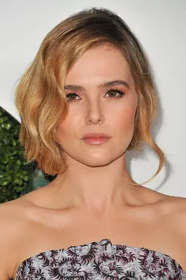 Zoey Deutch with a choppy asymmetrical bob haircut