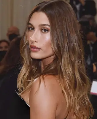 Hailey Bieber with a perfectly fused 