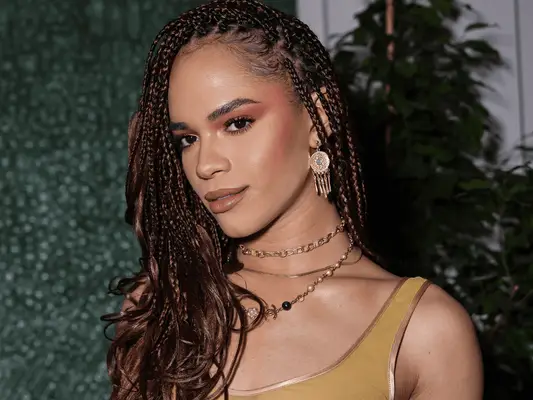 18 Střední boxovací účesy, které vás přesvědčí, abyste zavolali vašemu Braiderovi