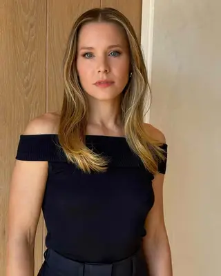 Kristin Bell with a beachy blowout