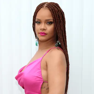 rihanna with burgundy box braids