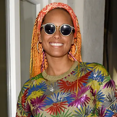 alicia keys with electric orange braids