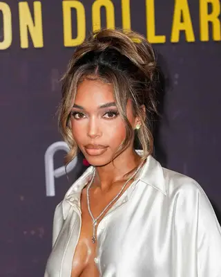 Lori Harvey with buttery caramel highlights 