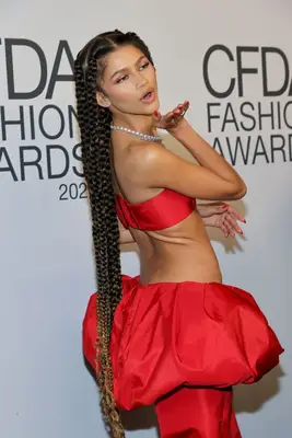 Zendaya with box braids at the 2021 CFDA Awards in New York City
