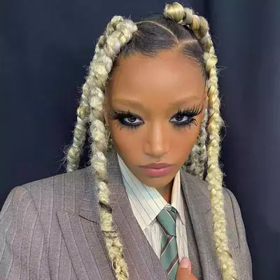 amandla stenberg wearing large blonde braids