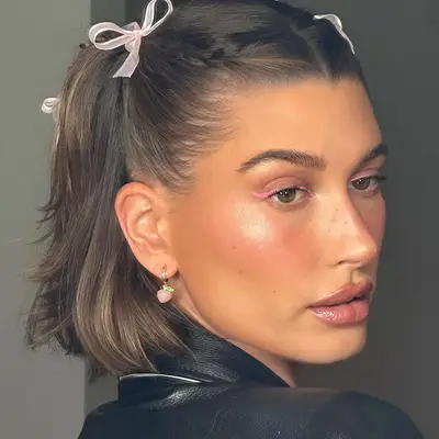 Hailey Bieber wears her bob with pink bows