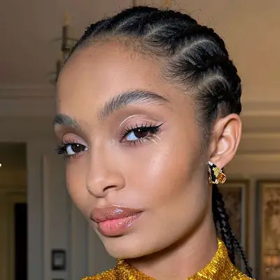 Yara Shahidi wearing cornrows 
