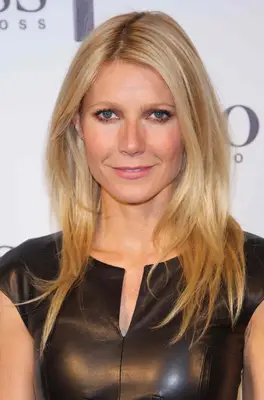 Gwyneth Paltrow with layered, shoulder length hair