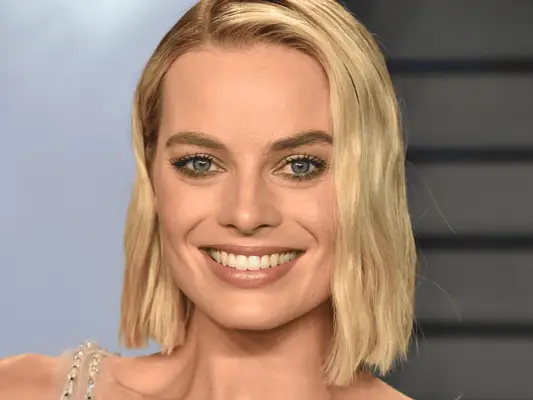 Margot Robbie with a tousled bob haircut