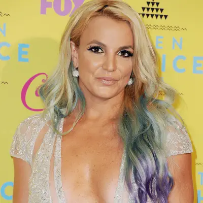 britney spears with rainbow pastel hair tips