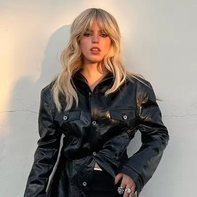 Renee Rapp with bottleneck bangs