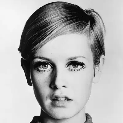 Twiggy with a pixie cut hairstyle in 1967