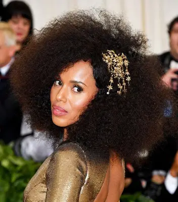 Kerry Washington accessorized afro