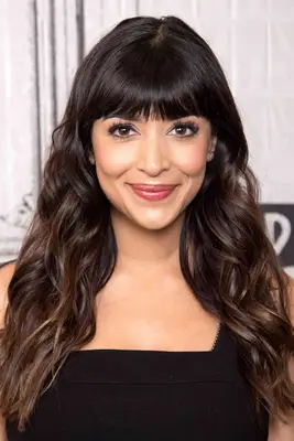 Hannah Simone