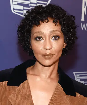 Wolf Cuts Curly Hair Stephanie Beatriz