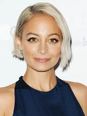 Short hairstyles: Nicole Richie with a chin-length bob, great for round and oval faces