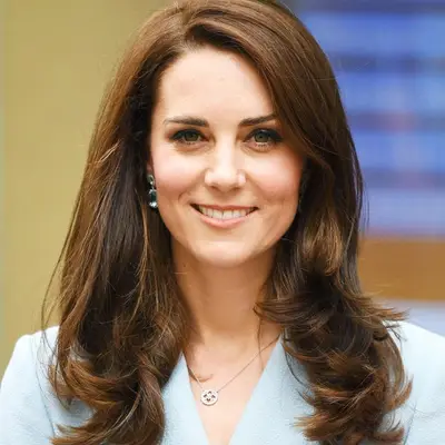Kate Middleton long and glossy chesnut blowout