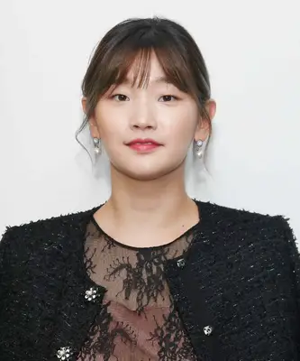 Park So-dam dark auburn updo with bangs