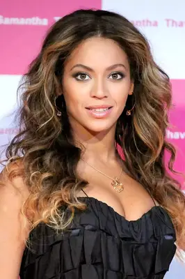 Beyoncé Dark Blonde Balayage