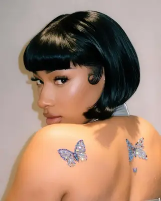 blue black bob on megan the stallion