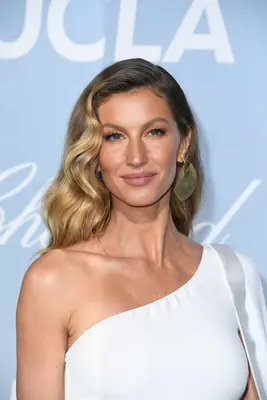 Gisele Bundchen with long wavy hair