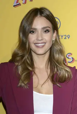 Jessica Alba with mid-length waves