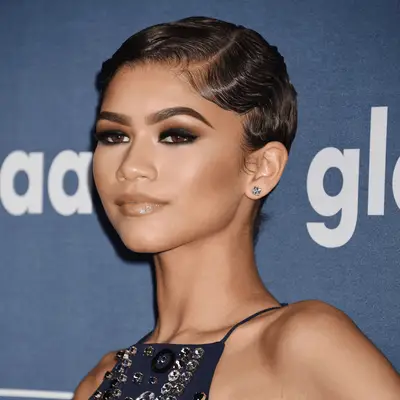 Zendaya wears finger waves pixie to GLAAD Awards