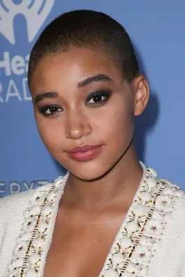 Amandla Stenberg shaved head