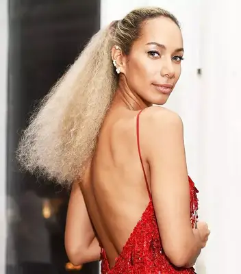 Leona Lewis with a blonde ponytail